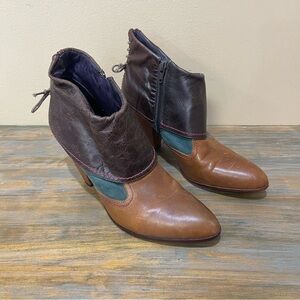 True Religion Cuff Pirate Heeled Ankle Boots Brown Vintage Distressed Womens 9